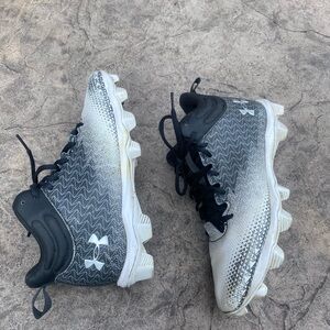 Boys Under Armour Football Cleats